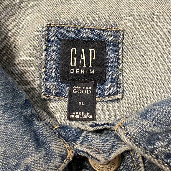 Girl’s Gap jacket 🖤 - Picture 4 of 4